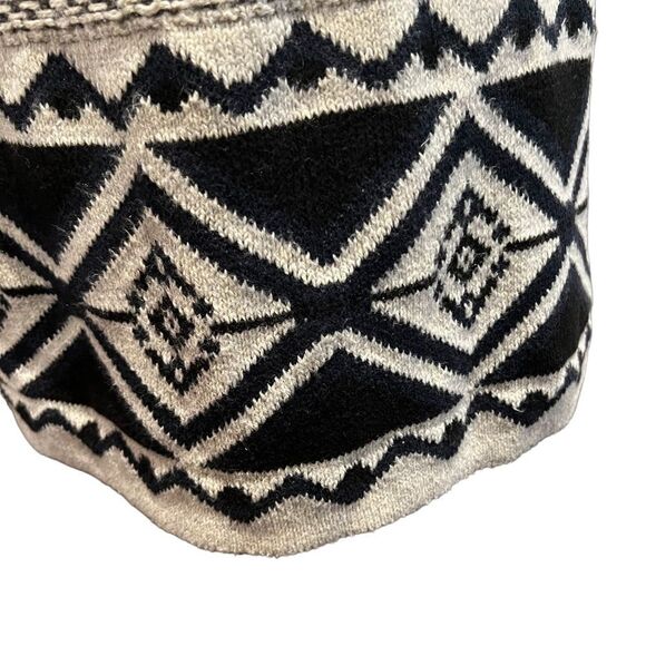 Old Navy Cardigan Black & White Sweater knit Size SP - Picture 6 of 7